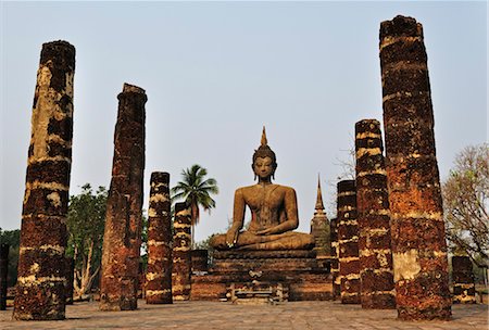 pillar of temple - Wat Phra Si Mahathat, Sukhothai Historical Park, Sukhothai, Thailand Stock Photo - Rights-Managed, Code: 700-03451248