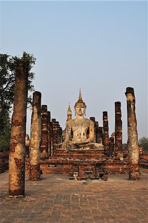 simsearch:841-07673531,k - Wat Phra Si Mahathat, Sukhothai Historical Park, Sukhothai, Thailand Foto de stock - Con derechos protegidos, Código: 700-03451242