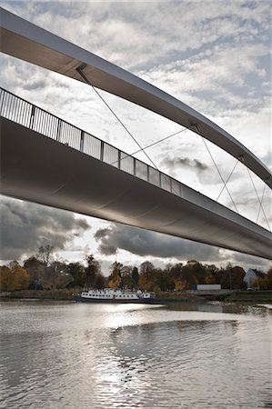 passerelle - De Hoge pont, rivière de la Meuse, Maastricht, Province de Limbourg, Pays-Bas Photographie de stock - Rights-Managed, Code: 700-03451528