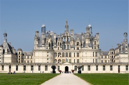 famous palace - Chambord Castle, Val de Loire, France Stock Photo - Rights-Managed, Code: 700-03466331