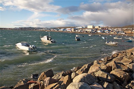 Kleine Boote in stürmischen Wasser, Iqaluit, Nunavut, Kanada Stockbilder - Lizenzpflichtiges, Bildnummer: 700-03466592