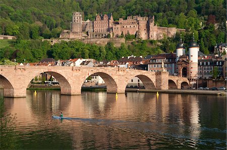 río nécar - View of Heidelberg Castle, Heidelberg, Baden-Wurttemberg, Germany Foto de stock - Con derechos protegidos, Código: 700-03463108