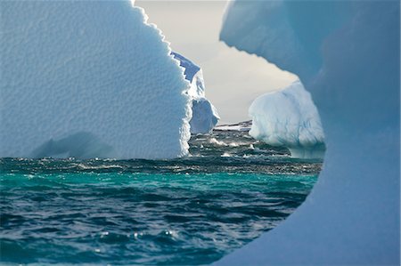 Icebergs.  Antarctica Foto de stock - Con derechos protegidos, Código: 700-03484588