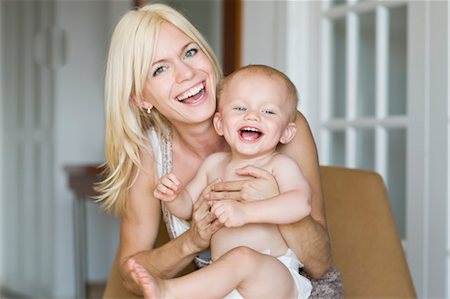 picture of a baby boy smiling - Mother and Son Laughing Foto de stock - Con derechos protegidos, Código: 700-03484991