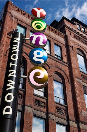 Street Sign, Yonge Street, Toronto, Ontario, Canada Foto de stock - Con derechos protegidos, Código: 700-03485003