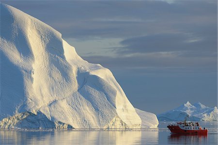 Tour Boat, Disko Bay, Ilulissat Icefjord, Ilulissat, Qaasuitsup, Greenland Foto de stock - Con derechos protegidos, Código: 700-03506196