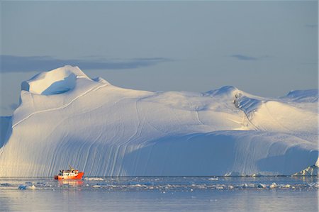 disko bay - Boot und Iceberg, Disko-Bucht, Ilulissat Icefjord, Jacobshavn Gletscher, Ilulissat, Qaasuitsup, Grönland-Tour Stockbilder - Lizenzpflichtiges, Bildnummer: 700-03506198