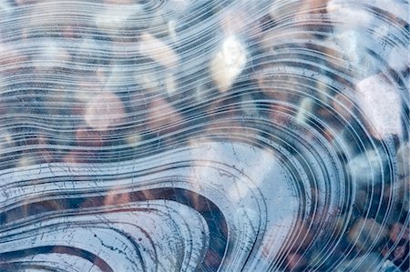 pebble - Close up of Frozen River, Glencoe, Scotland Foto de stock - Con derechos protegidos, Código: 700-03506259