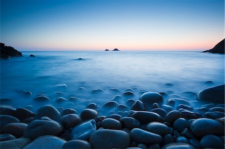 Plage rocheuse au crépuscule, Sennen Cove, Cornouailles, Angleterre Photographie de stock - Rights-Managed, Code: 700-03506264