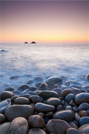 simsearch:700-03506262,k - Rocky Beach at Dusk, Sennen Cove, Cornwall, England Foto de stock - Con derechos protegidos, Código: 700-03506262