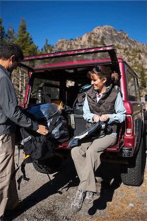 pulled over - Couple Preparing for Day Hike at Donner Summit, near Lake Tahoe, California, USA Stock Photo - Rights-Managed, Code: 700-03503012