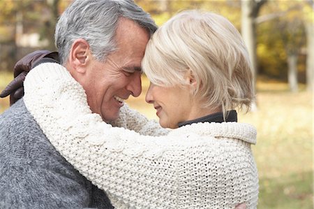 public display of affection - Couple, Eglinton Park, Toronto, Ontario, Canada Stock Photo - Rights-Managed, Code: 700-03520344