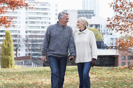 senior adults urban - Couple, Eglinton Park, Toronto, Ontario, Canada Stock Photo - Rights-Managed, Code: 700-03520341