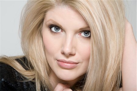 pretty 30 year old women with blond hair - Portrait of Woman Stock Photo - Rights-Managed, Code: 700-03554413