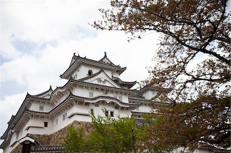 famous landmarks in east asia - Himeji Castle, Himeji City, Hyogo, Kansai Region, Honshu, Japan Stock Photo - Rights-Managed, Code: 700-03556738