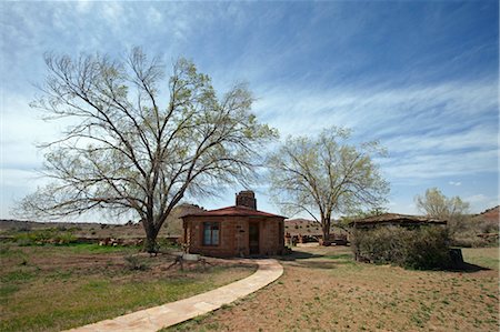 simsearch:700-02265171,k - Invité Hogan, lieu historique National de Hubbell Trading Post Ganado, Arizona, USA Photographie de stock - Rights-Managed, Code: 700-03556884