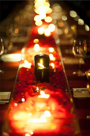 simsearch:700-05803334,k - Candles and Rose Petals on Table Stock Photo - Rights-Managed, Code: 700-03587116