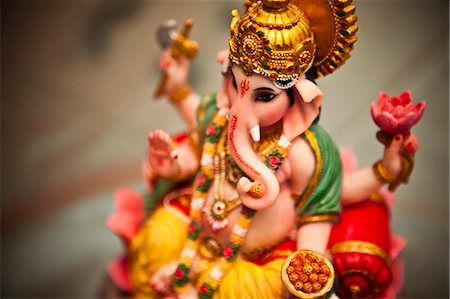 Ganesh Idol at Traditional Hindu Wedding Ceremony Foto de stock - Con derechos protegidos, Código: 700-03587181