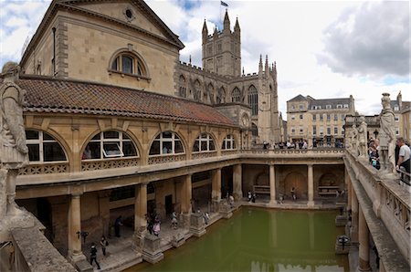 Roman Bathhouse, Bath Abbey in the Background, Bath, Somerset, England Foto de stock - Con derechos protegidos, Código: 700-03601372