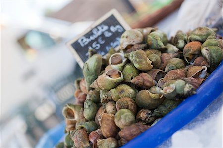 food markets in france - Escargot at Farmer's Market, Bordeaux, Aquitaine, France Stock Photo - Rights-Managed, Code: 700-03615500