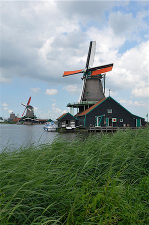 Moulins de Zaanse Schans, Zaandam, Pays-Bas Photographie de stock - Rights-Managed, Code: 700-03615806