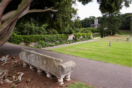 park bench nobody - Bicton Park Botanical Gardens, Near Exeter, Devon, England Foto de stock - Con derechos protegidos, Código: 700-03616142