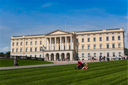 Slottet Palace, Oslo, Norwegen, Norwegen Stockbilder - Lizenzpflichtiges, Bildnummer: 700-03622904