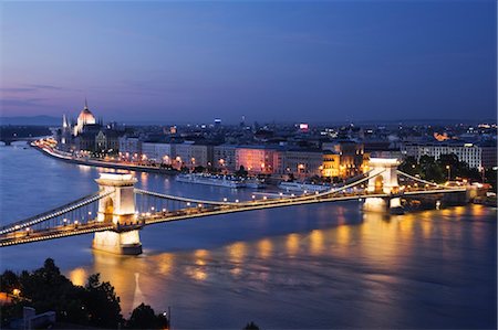 danubio - Pont des chaînes et des rives Danube, Budapest, Hongrie Photographie de stock - Rights-Managed, Code: 700-03638999