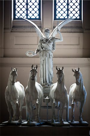 Statues dans le National Monument de Victor-Emmanuel II, Piazza Venezia, Rome, Italie Photographie de stock - Rights-Managed, Code: 700-03639181