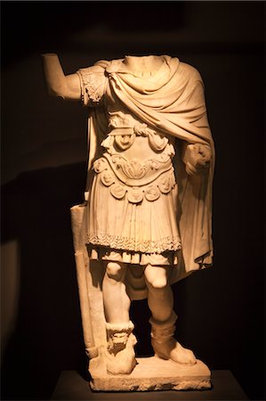 romano - Statue, Museo Nazionale Romano, Palazzo Massimo alle Terme, Rome, Italy Foto de stock - Con derechos protegidos, Código: 700-03639190