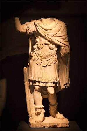 simsearch:600-01616856,k - Statue, Museo Nazionale Romano, Palazzo Massimo alle Terme, Rome, Italie Photographie de stock - Rights-Managed, Code: 700-03639190