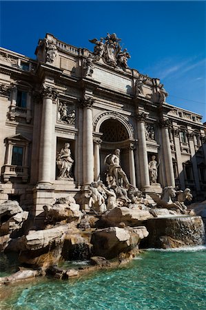 La fontaine de Trevi, Rome, Italie Photographie de stock - Rights-Managed, Code: 700-03639234