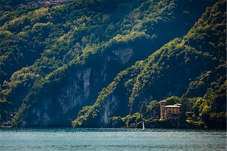 Villa sur le lac de Côme, Lombardie, Italie Photographie de stock - Rights-Managed, Code: 700-03644388