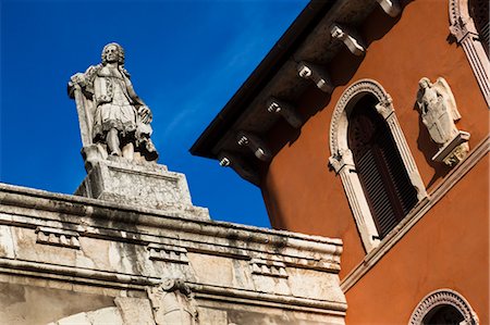 piazza dei signori - Piazza dei Signori, Verona, Veneto, Italy Foto de stock - Con derechos protegidos, Código: 700-03644422