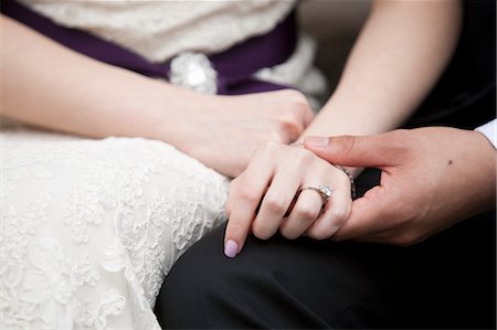 Close-Up of Bride and Groom's Hands Foto de stock - Con derechos protegidos, Código: 700-03644890