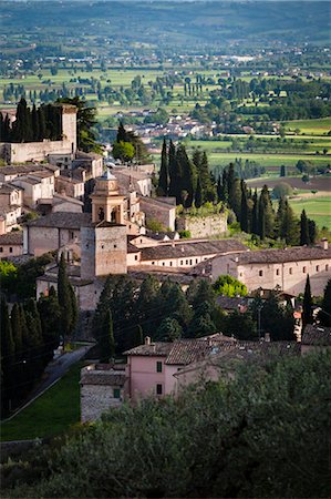 roman towers - Spello, Umbria, Italy Stock Photo - Rights-Managed, Code: 700-03641129