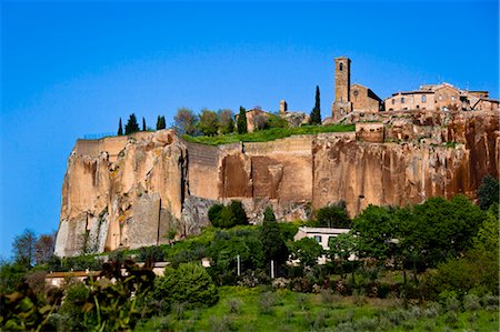 edificio agrícola - View of Orvieto, Umbria, Italy Foto de stock - Con derechos protegidos, Código: 700-03641193