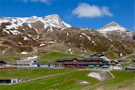 View of Kleine Scheidegg Railway Station, Jungfrau Region, Bernese Alps, Switzerland Foto de stock - Con derechos protegidos, Código: 700-03654524