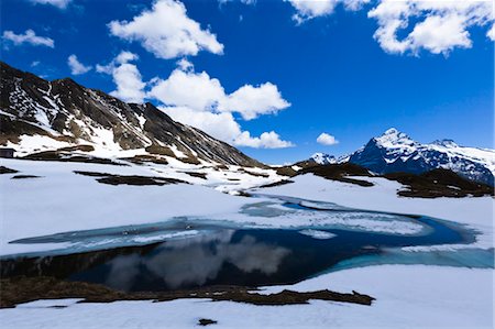 Lake Bachalpsee, Jungfrau Region, Bernese Alps, Switzerland Foto de stock - Con derechos protegidos, Código: 700-03654558