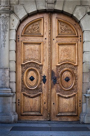 Wooden Door, Lucerne, Switzerland Stock Photo - Rights-Managed, Code: 700-03654590