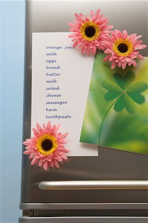 fridge magnet - Shopping List on Refrigerator Stock Photo - Rights-Managed, Code: 700-03659184