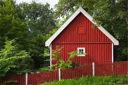 european cottage gardens - Red Wooden House Stock Photo - Rights-Managed, Code: 700-03659278