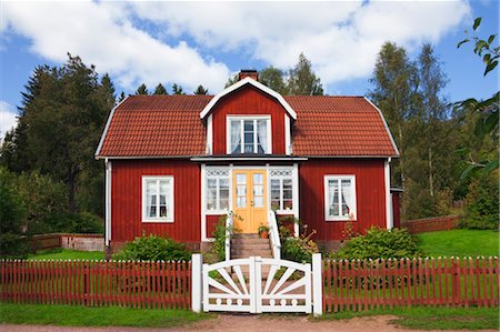 simsearch:700-03622715,k - Red Wooden House, Katthult, Gibberyd, Smaland, Sweden Stock Photo - Rights-Managed, Code: 700-03659282