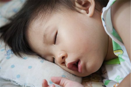 simsearch:700-03665027,k - Little Girl Sleeping Stock Photo - Rights-Managed, Code: 700-03665022