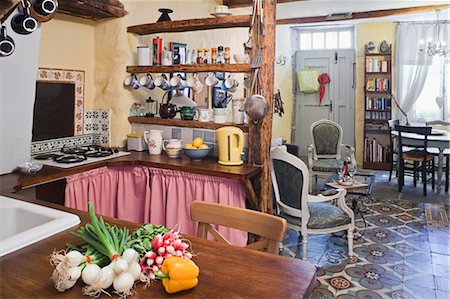 Interior of Kitchen, Caunes-Minervois, Aude, Languedoc-Roussillon, France Foto de stock - Con derechos protegidos, Código: 700-03665587