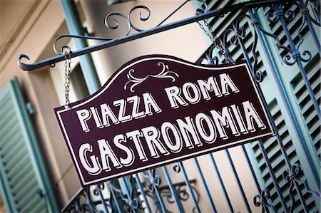 piémont - Province de restaurant signe, Asti, Asti, Piémont, Italie Photographie de stock - Rights-Managed, Code: 700-03660106