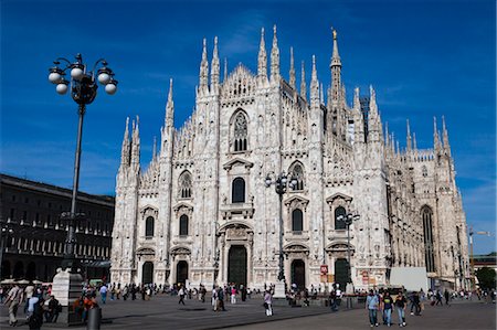 simsearch:700-03660119,k - Milan Cathedral, Milan, Province of Milan, Lombardy, Italy Stock Photo - Rights-Managed, Code: 700-03660122