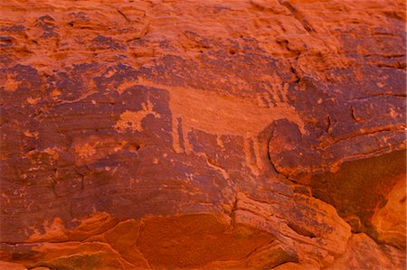 préhistorique - Gros plan des pétroglyphes, Valley of Fire, Nevada, USA Photographie de stock - Rights-Managed, Code: 700-03685755