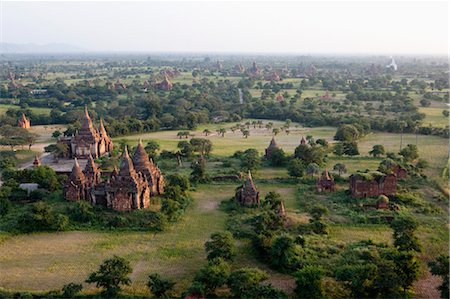 Overview of Temples in Bagan, Mandalay Division, Myanmar Stock Photo - Rights-Managed, Code: 700-03685886