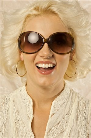 retro lady face - Portrait of Woman in 1970's Style Stock Photo - Rights-Managed, Code: 700-03685914
